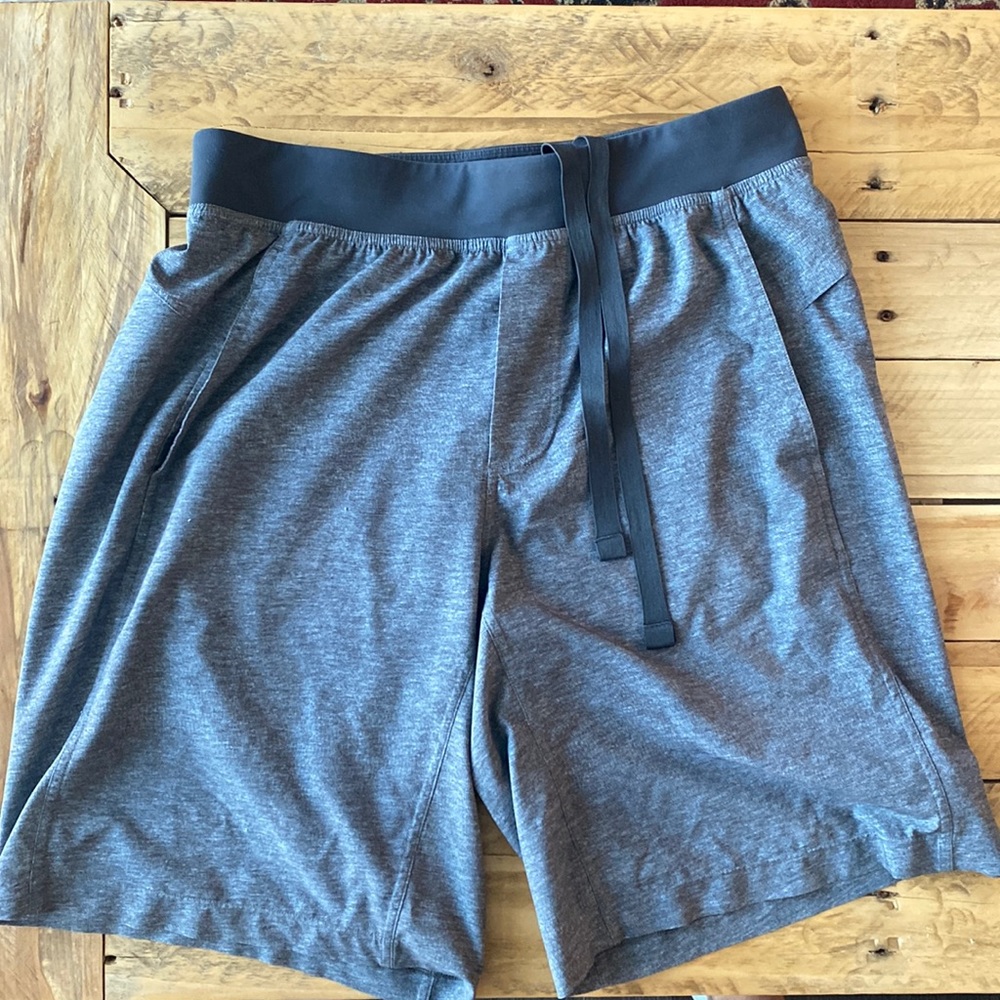 Lululemon Shorts (Grey)